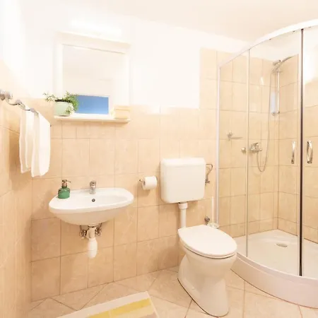 Menta Porta * Zengővárkony